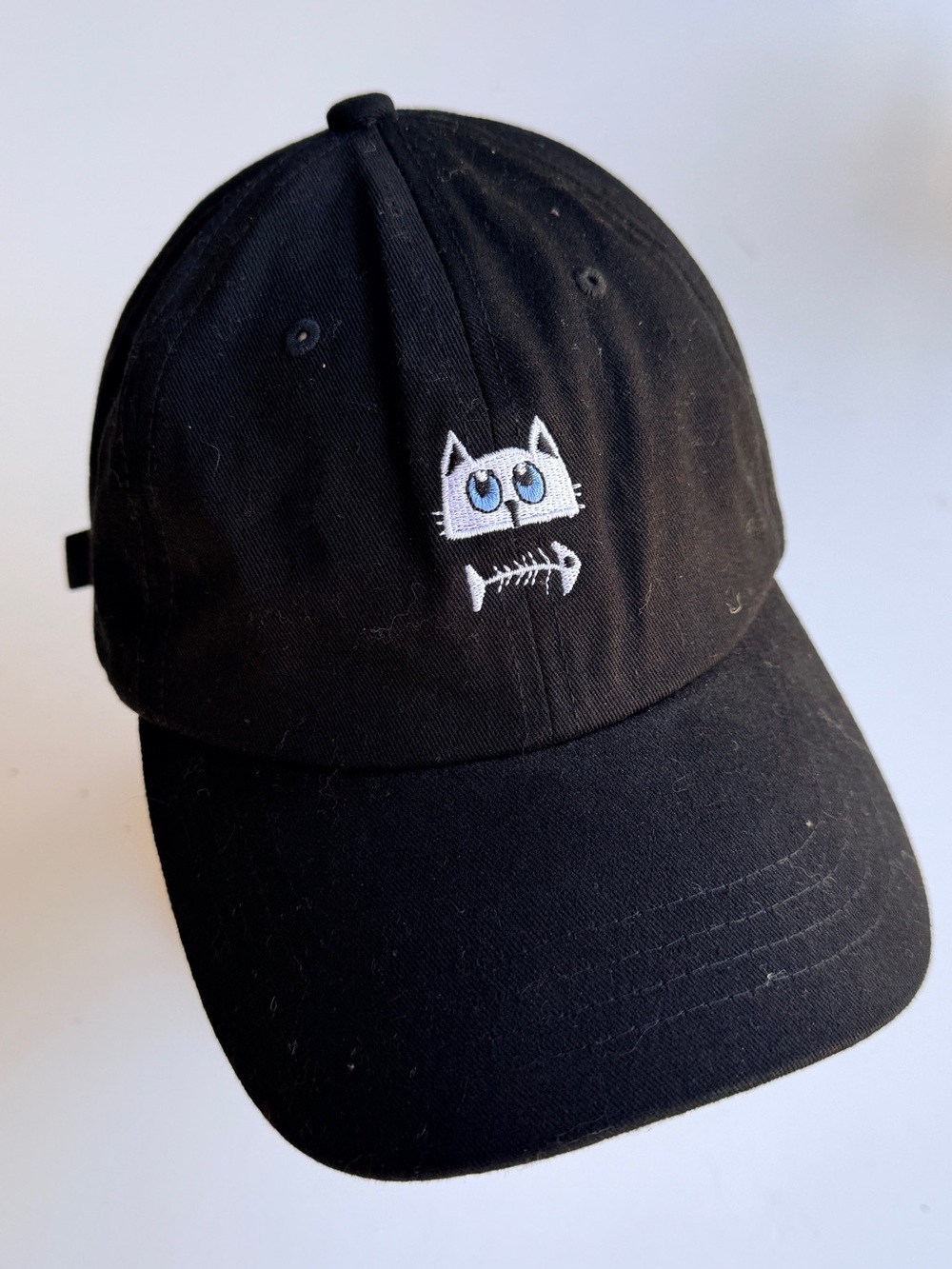Cat Face Fish Skeleton Embroidered Graphic Adjustable Baseball Cap Hat
